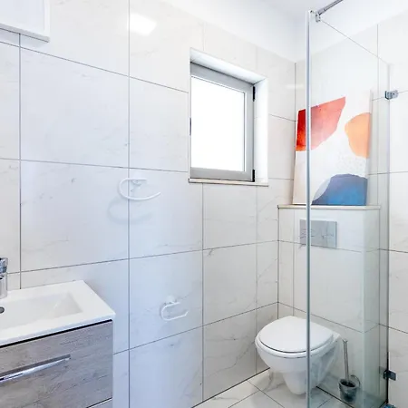 Ocean View 4 Bed In Villa