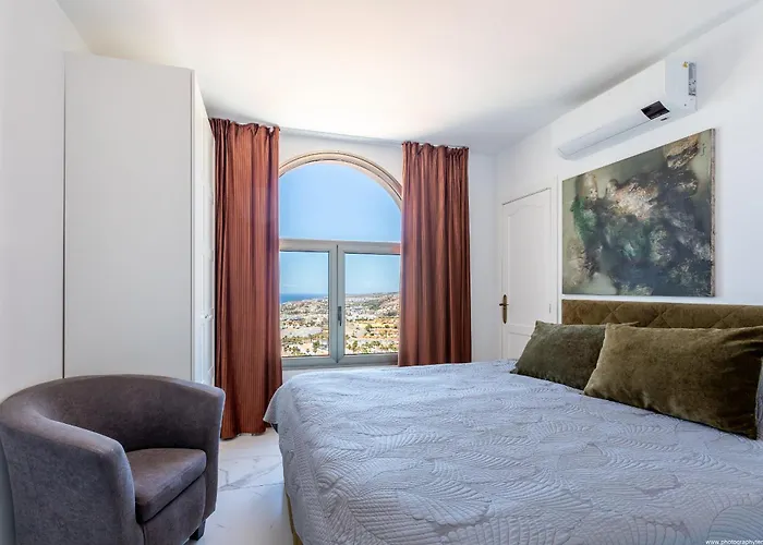 Ocean View Heated Pool Villa *